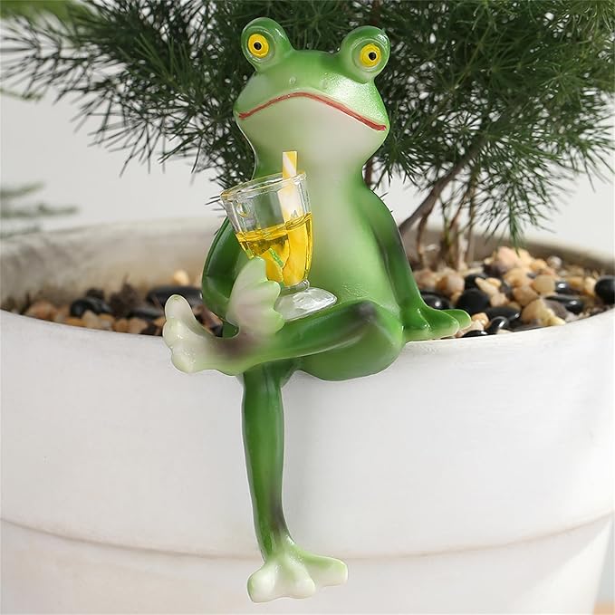 YATOJUZI Frog Decor Miniature Figurines Plant Decorations for Pots Funny Tipsy Frog Garden Decor Gifts for Women Outdoor Statues Planter Hugger for Yard Lawn Ornament(Sitting One)