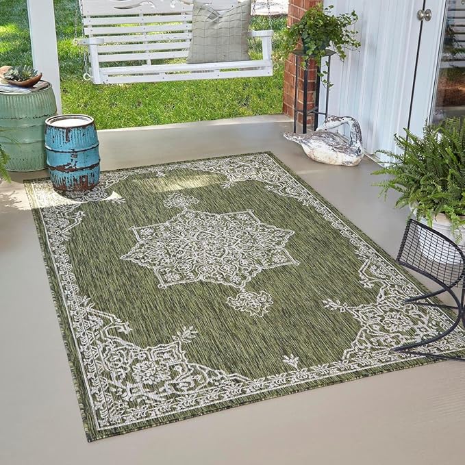 Unique Loom Outdoor Traditional Collection Area Rug - Antique (7' 10" x 10' Rectangle Green/Ivory)
