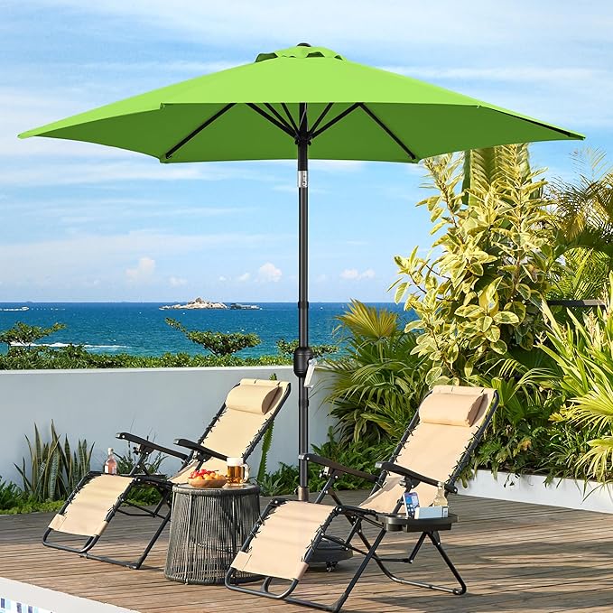Yaheetech Patio Umbrella, 9FT Outdoor Table Market Umbrella with Push Button Tilt and Crank, Yard Sun Shade with Sturdy Ribs for Garden, Deck, Backyard, Pool, Grass Green