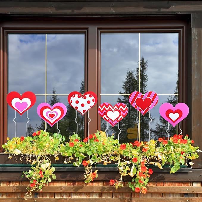 12 Pcs Valentine‘s Day Heart Planter Stakes Valentine Decorative Garden Stake Decor Pink Red White Heart Stake Sign for Patio Lawn Yard Planter Pot Pathway Anniversary Wedding Decor
