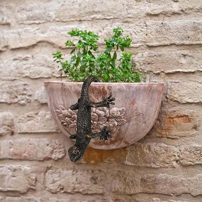 Gecko Plants Pot Hanger Flower Pot Decorations Pot Hugger Resin Statue Sculptures Climbing Lizard Flower Figurine for Garden Outdoor Fairy Garden Fence Lawn Gecko Ornaments Home Office Decoration