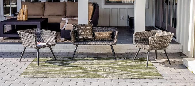 Unique Loom Outdoor Botanical Collection Area Rug - Leaf (4' 1" x 6' 1" Rectangle, Green/ Ivory)
