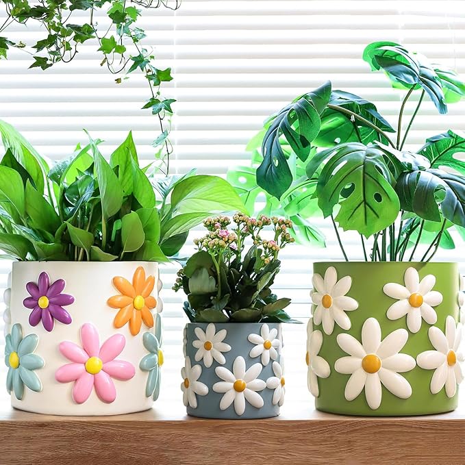 GUGUGO 8 Inch Daisy Planters, Decorative Large Plant Pots with Drainage Holes, Funny Unique Flower Pot for Indoor Plants, Colorful Gardening Pot for Boho Modern Home Décor, White