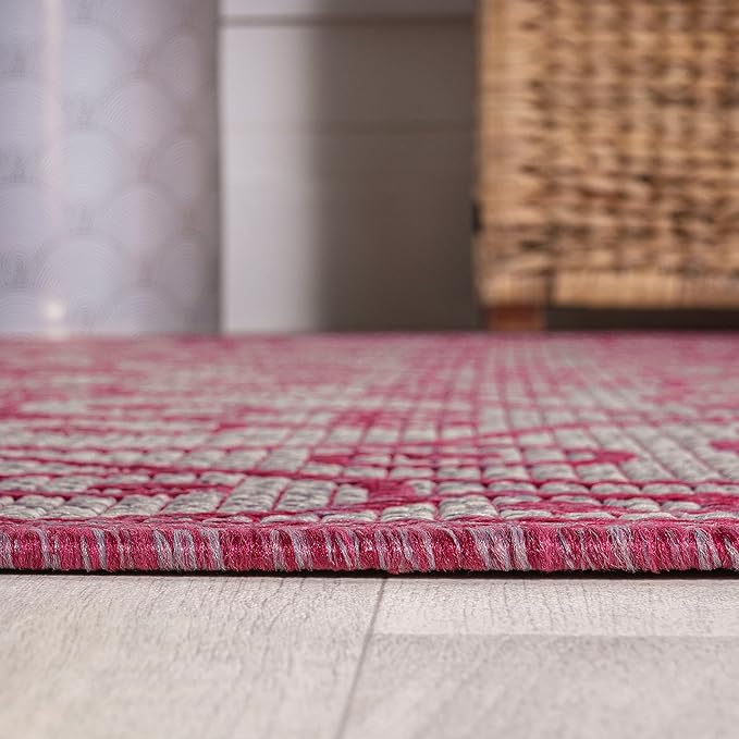 JONATHAN Y Vintage Filigree Indoor Outdoor Area Rug 4X6 Light Gray/Fuchsia, Madrid Textured Weave for Backyard, Patio, Porch, Easy-Cleaning, High Traffic, Pet-Friendly, Non-Shedding (SMB107I-4)