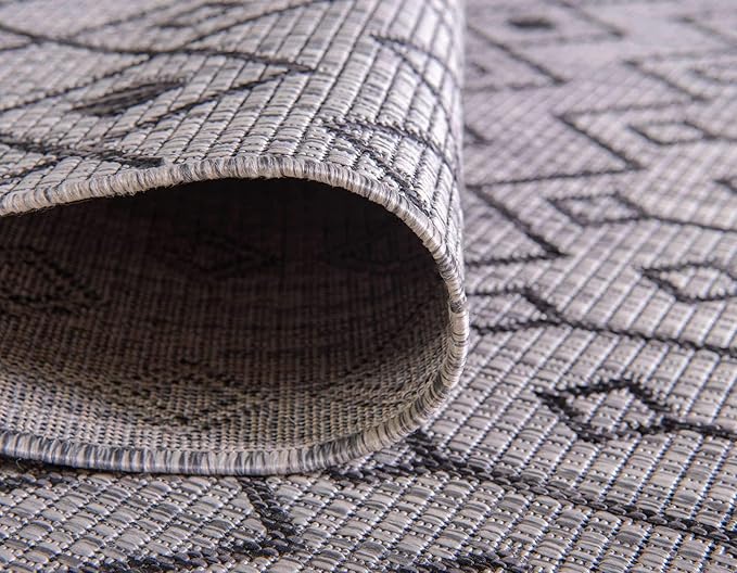 Unique Loom Outdoor Trellis Collection Area Rug - Tribal Trellis (9' x 12' Rectangle, Gray/ Black)