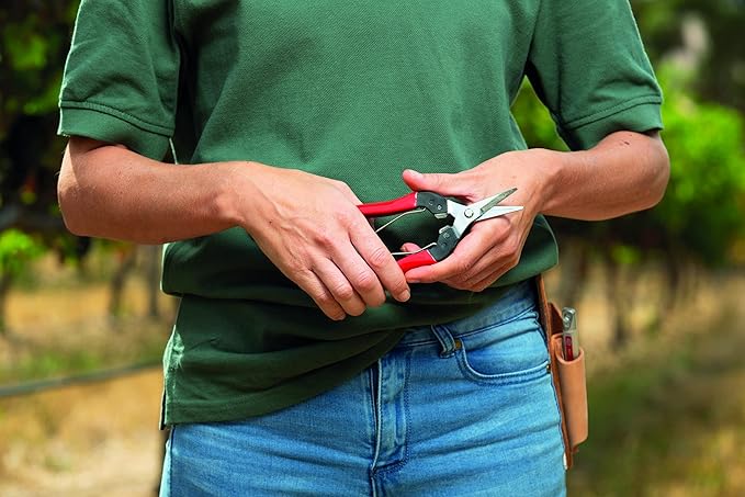 Felco F321 Pruning Snips – 7" Garden Clippers with Curved Blade & Rounded Tip | Pruning Shears for Gardening | Garden Snips and Pruners with Carbon Steel Blade, Sap Groove