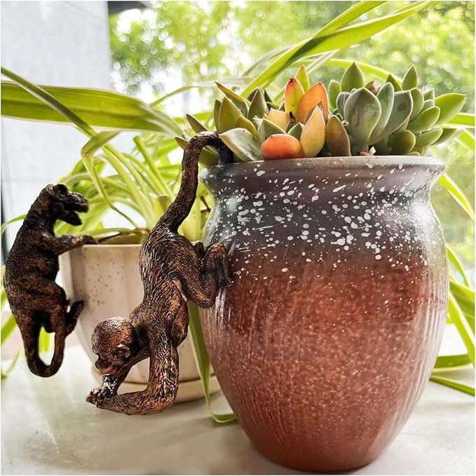 Vintage Bronze Animal Embracing Flower Statue - Garden Resin Climbing Animal Statue, Fairy Tale Garden Terrace, Outdoor Fence and Courtyard Decoration (Monkey)