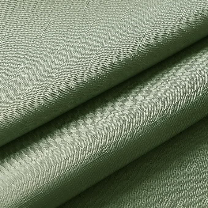 Outdoor Tablecloth Wrinkle-Free Stain Resistant Waterproof Polyester Fabric Table Cover with Zipper Umbrella Hole for Picnic/Party/Dinner/Patio Garden(70inch Round,Zippered,Sage Green)
