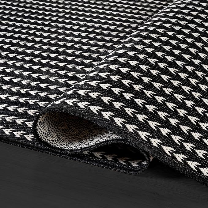 Washable Outdoor Rug 6x9 Modern Area Rugs Outdoor Carpets Striped Pattern Non Shedding Waterproof Easy Clean Patio Deck Porch Living Room Bedroom Garden RV (6 X 9 Black)