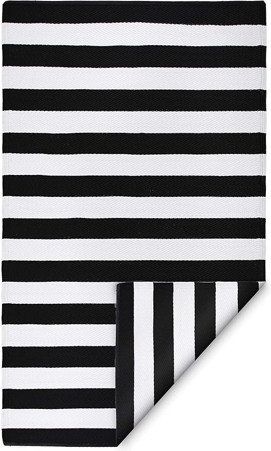 FH Home Outdoor Rug - Waterproof, Fade Resistant, Reversible - Premium Recycled Plastic - Striped - Patio, Deck, Porch, Balcony, Laundry Room - Brittany Stripe - Black & White Crease Free - 4 x 6 ft