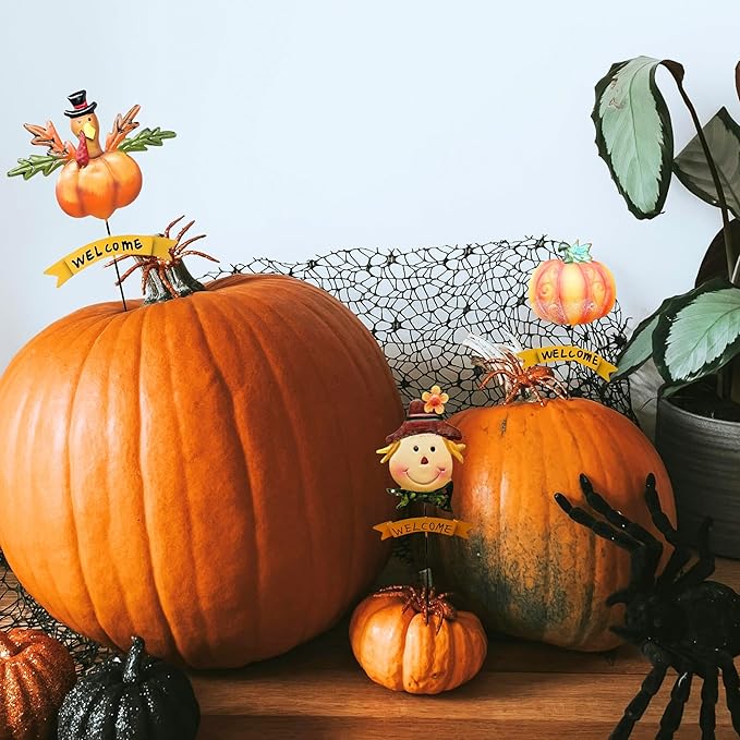 Fall Thanksgiving Halloween Garden Stakes, 3 Pcs Vintage Handmade Metal Yard Decors Featuring Pumpkin, Scarecrow & Turkey, Seasonal Outdoor Lawn & Indoor Décor, for Home & Garden Lovers