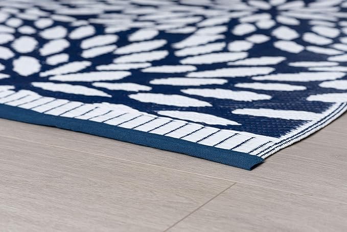 Tayse Nuala Navy Reversible Plastic Straw Small Outdoor Rug 4x6 for Patios Garden Picnic Camping Mats Waterproof and Washable