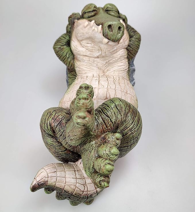 Whimsical Lazy Alligator Garden Statue – Funny Crocodile Yard Decor, Relaxing Animal Figurine for Patio, Lawn, Indoor Outdoor Display – Resin Gator Sculpture, Gift for Garden Lovers