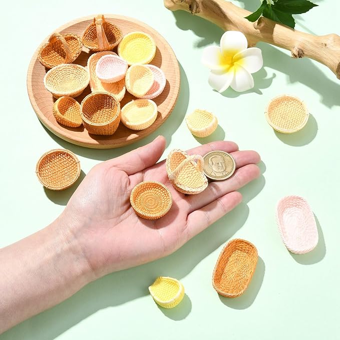 KitBeads 40Pcs 20 Styles Resin Rattan Basket Figures Miniature Willow Basket Mini Picnic Baskets for Crafts Dollhouse Fairy Garden Micro Landscape Decor