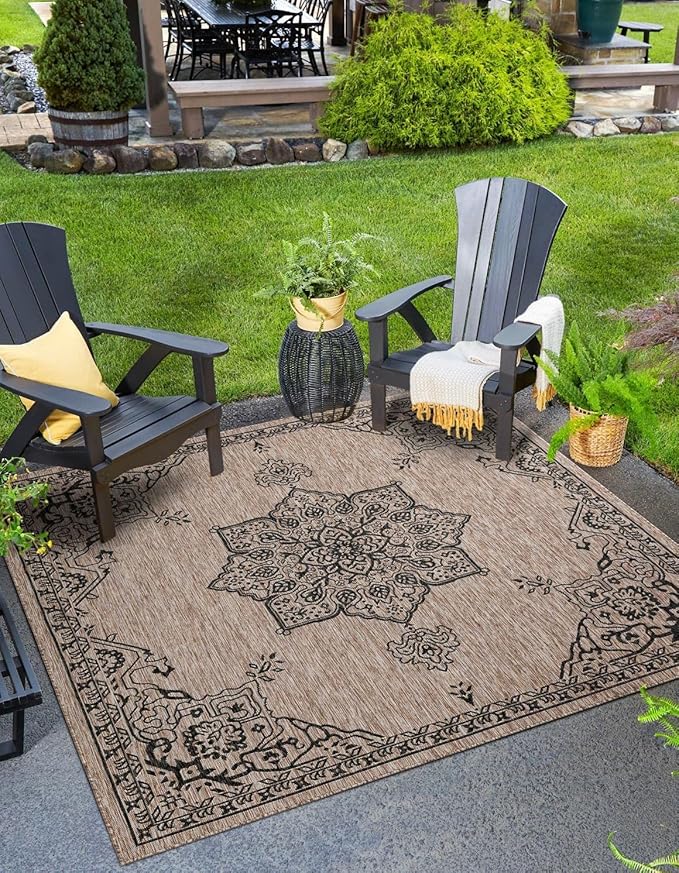 Unique Loom Outdoor Traditional Collection Area Rug - Antique (7' 10" Square Beige/Black)