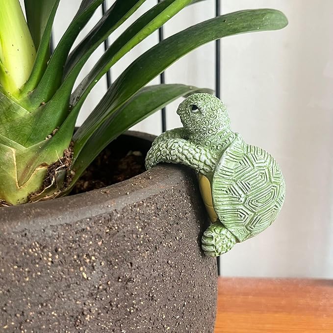 Tortoise Figure Plant Pot Hanger, Turtle Flower Pot Hugger, Resin Tortoise Statue, Funny Pot Huggers for Planters, Cute Climbing Tortoise Flower Pot Hugger, Garden Fence Balcony Patio Yard (GREEN)