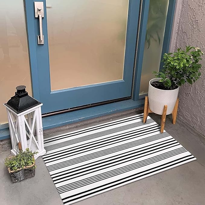 OJIA Front Door Mats Outdoor 24"x35", Cotton Woven Outside Doormat Front Door Rug Washable Indoor Door Mat Black and White Outdoor Rugs Striped Rug for Porch Decor/Farmhouse/Entryway