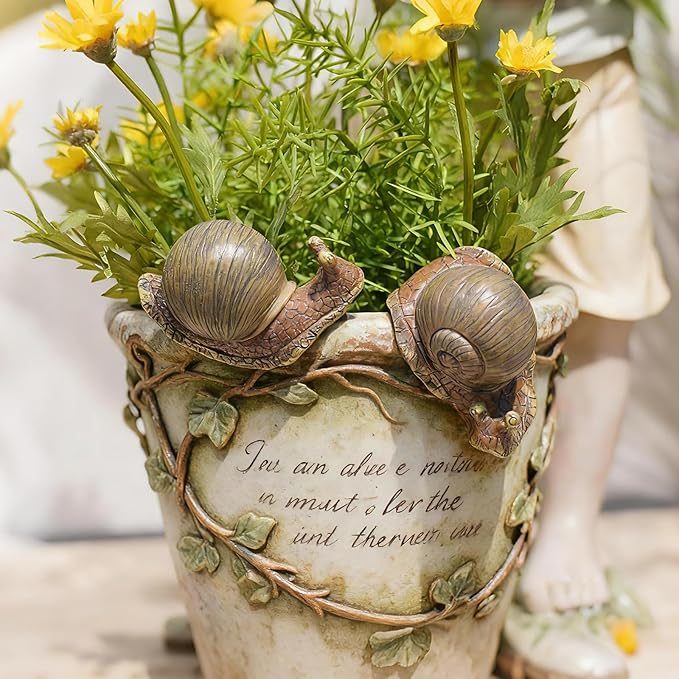 Resin Snail Plant Decorations Pots – Snail Flower Pot Huggers Climbing Statue for Flower Pots Indoor Plant Decorations Vase Miniature Fairy Garden Climbing Statue 5.9 * 3.3 * 4.3 inch