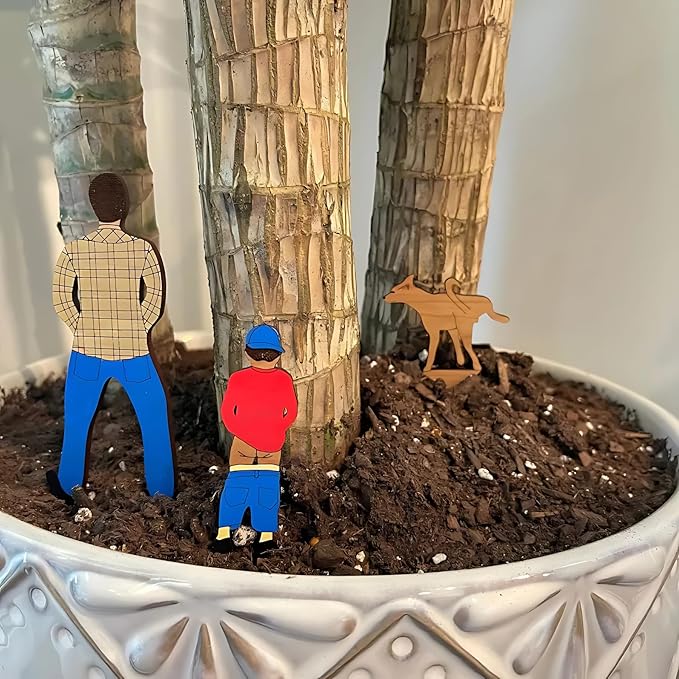 Plant Decorations for Pots, Set of 3 Funny Wood Figurines Garden Decor, Outdoor Statue Planter Hugger for Flower, Yard, Lawn Ornament, Balcony Decor (S)