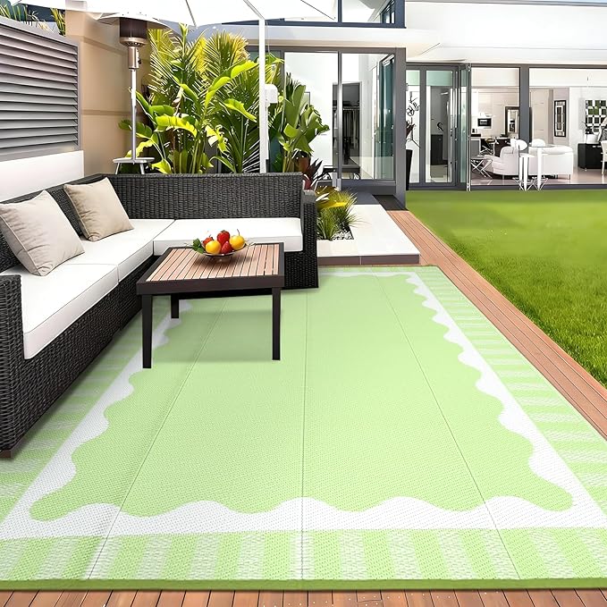 9x12 Outdoor Rug Waterproof Foldable Plastic Straw Carpet for Patio Porch Scalloped Border Reversible Mat Lightweight Floor Mat for Picnic, Rv, Beach, Deck, Camper, Balcony，Light Green