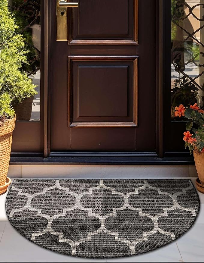 Unique Loom Outdoor Trellis Collection Area Rug (3' 1" x 6' 1" Hearth Black/Ivory)