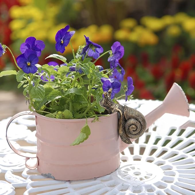 Vintage Resin Snail Planter Pot Hugger Flower Figurine, Climbing Statue and Vase Miniature Fairy Garden Terrarium Decor, Resin Art Patio Lawn Yard Outdoor Fence Hanger Animal Ornament, Bronze