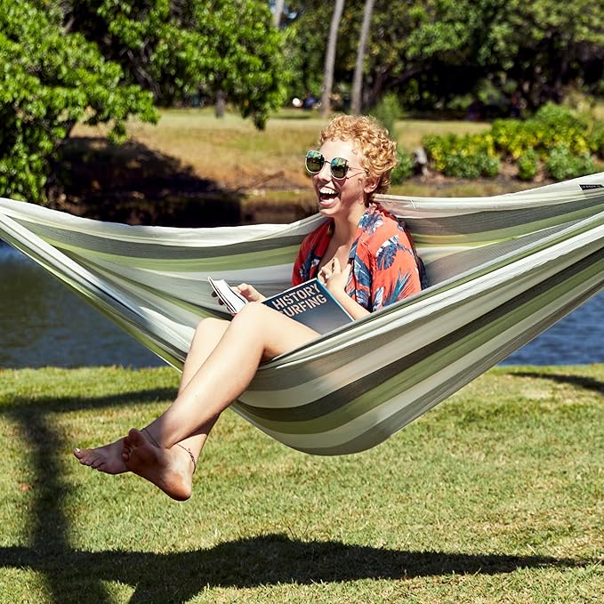 LA SIESTA® - XL King Brisa Classic Hammock & Nautico Steel Stand - Weather & Tear Resistant - Portable, Family Hammock w/Stand - Balcony Porch Garden Outdoor Indoor Hammock - Max 440 Lbs, Cedar