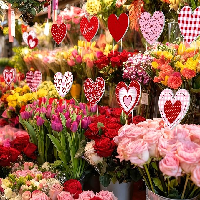 12 Pcs Valentine's Day Heart Yard Signs 14.6 Inch Love Heart Yard Stakes Red Pink Valentines Outdoor Decoration for Valentine's Day Anniversary Outdoor Front Door Lawn Patio Garden