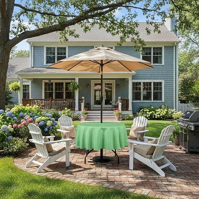 Outdoor Tablecloth Wrinkle-Free Stain Resistant Waterproof Polyester Fabric Table Cover with Zipper Umbrella Hole for Picnic/Party/Dinner/Patio Garden(70inch Round,Zippered,Kelly Green)