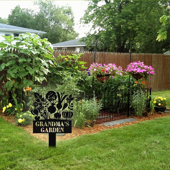 Custom Metal Vegetables Garden Sign with Stake, Personalized Garden Signs for Outside, Customized Garden Name Signs for Yard Lawn Outdoor Decor Gardening Gifts for Moms Grandmas Gardeners