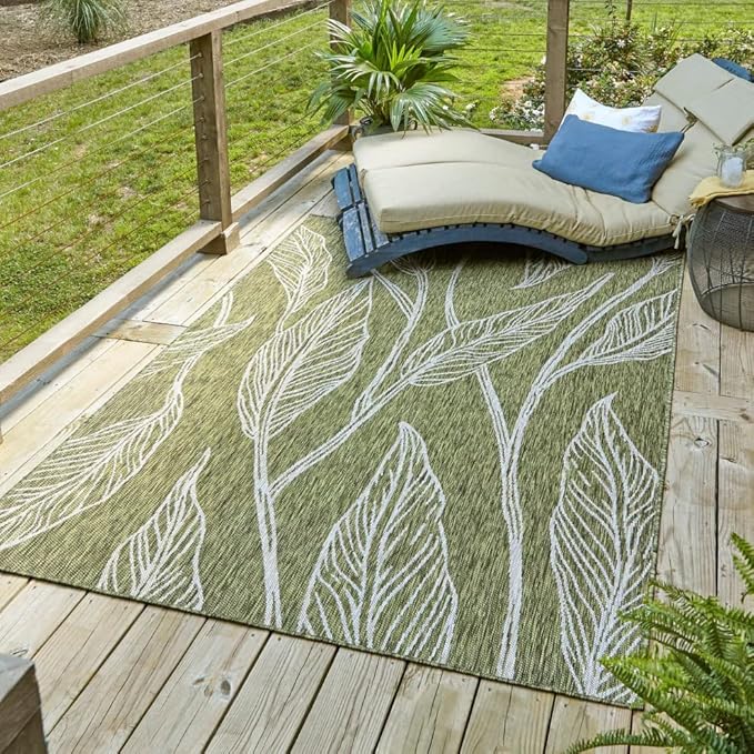 Unique Loom Outdoor Botanical Collection Area Rug - Leaf (7' 1" x 10' Rectangle, Green/ Ivory)