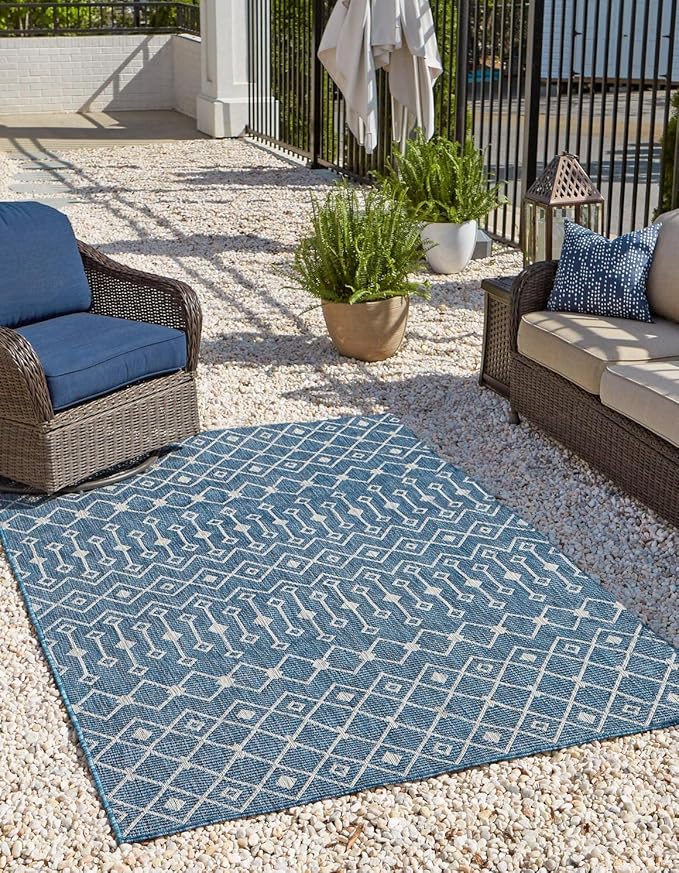 Unique Loom Outdoor Trellis Collection Area Rug - Tribal Trellis (5' 3" x 7' 1" Rectangle Blue/Ivory)