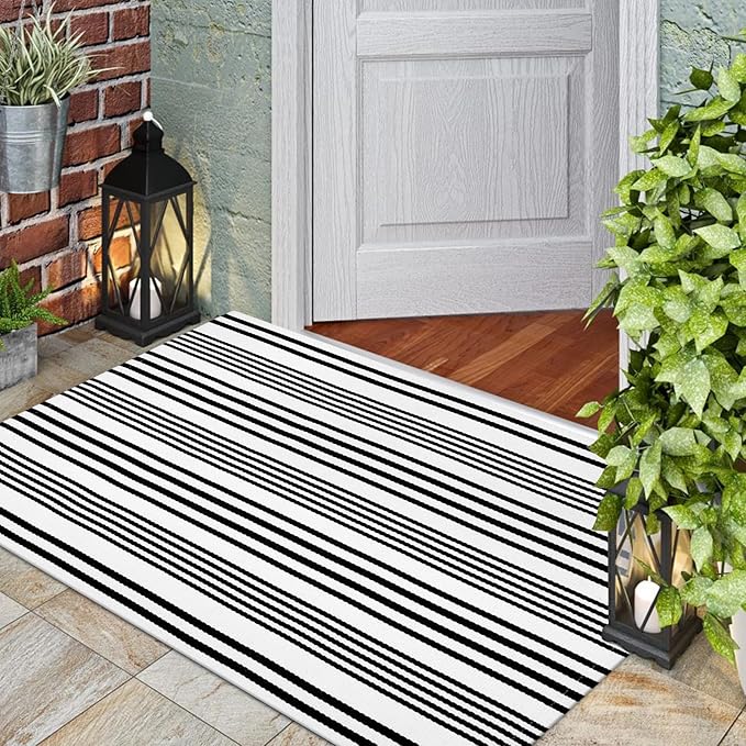 OJIA Front Door Rugs 27.5x43 Inches, Black and White Striped Outdoor Rugs Porch Rug Machine Washable Cotton Woven Entryway Rug Front Door Mats for Porch/Farmhouse/Kitchen/Home Outside Entrance Decor
