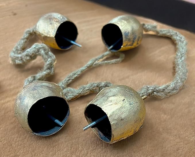Mango Gifts Rustic Iron 4 Vintage Shabby Chic Metal Barn Bells Decorative Windchime with Rope Relaxing Tranquil Wind Chimes, Country Style, Bohemian Theme Decor 45 cm Height