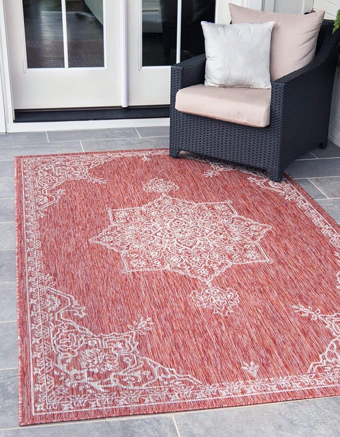 Unique Loom Outdoor Traditional Collection Area Rug - Antique (6' 1" x 9' Rectangle, Rust Red/ Gray)