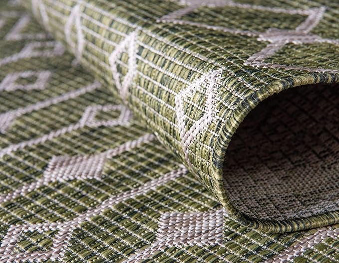 Unique Loom Outdoor Trellis Collection Area Rug - Tribal Trellis (6' 1" x 9' Rectangle, Green/ Natural)