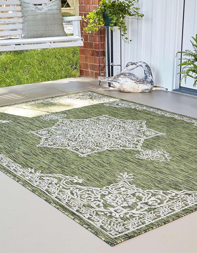 Unique Loom Outdoor Traditional Collection Area Rug - Antique (7' 10" x 10' Rectangle Green/Ivory)