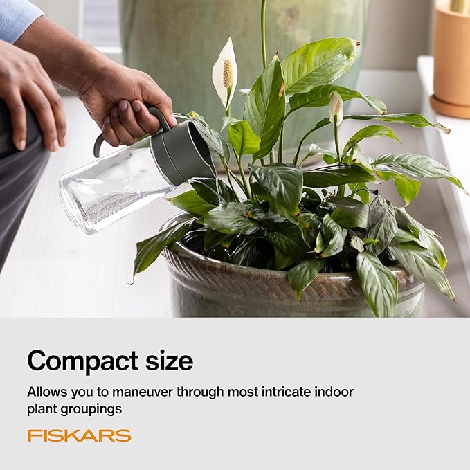 Fiskars Glass Watering Carafe for Indoor Plants – Easy-Fill Top Houseplant Watering Can, Drip-Free Narrow Spout, Small Plant Watering Pitcher, 0.5L/17 oz.