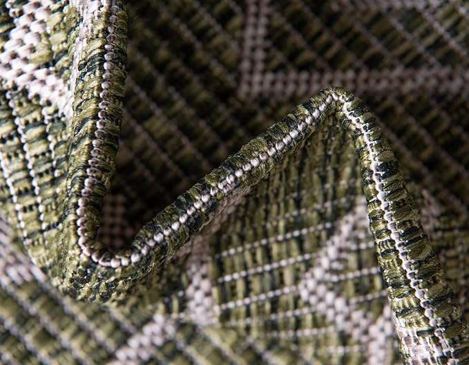 Unique Loom Outdoor Trellis Collection Area Rug - Tribal Trellis (7' 10" Round, Green/ Natural)