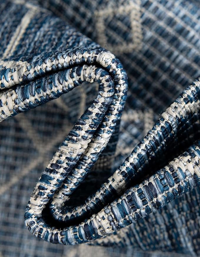 Unique Loom Outdoor Trellis Collection Area Rug - Tribal Trellis (7' 10" x 10' Oval, Blue/ Ivory)