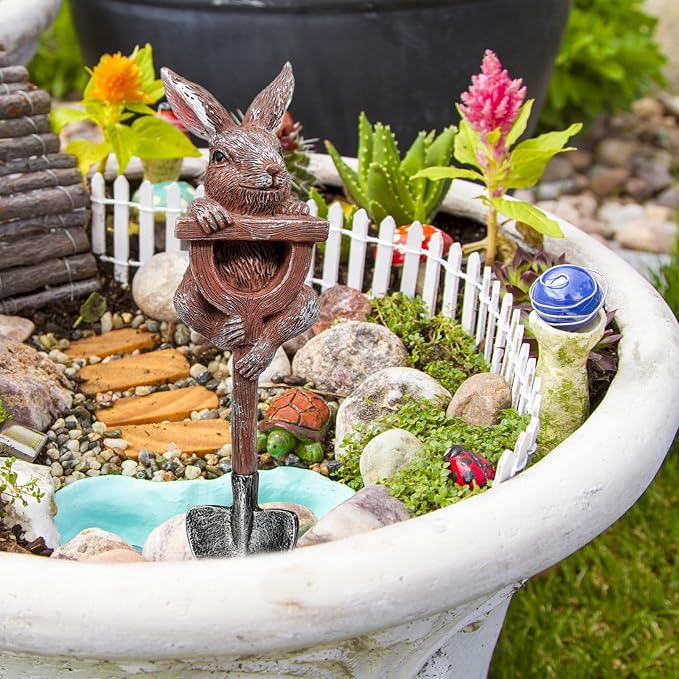 Bunny Garden Statue Resin Bunny Figurine on Shovel Rabbit Planter Outdoor Fairy Garden Yard Lawn Decoration Whimsical Plant Pots Stake Miniature Bunnies Sculpture Housewarming Gift Easter Ornament