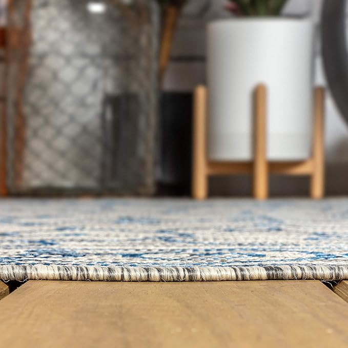 JONATHAN Y Vintage Filigree Indoor Outdoor Square Area Rug 8X8 Gray/Navy, Charleston Textured Weave for Backyard, Patio, Porch, Easy-Cleaning, High Traffic, Pet-Friendly, Non-Shedding (SMB106C-8SQ)