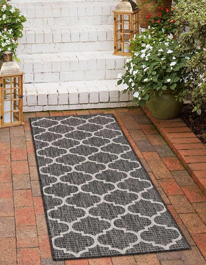 Unique Loom Outdoor Trellis Collection Area Rug (2' 7" x 10' Runner Black/Ivory)