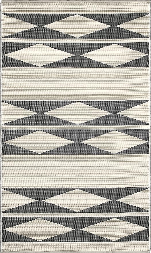 Fab Habitat Outdoor Rug - Waterproof, Fade Resistant, Crease-Free - Premium Recycled Plastic - Neutral Geometric Tribal - Patio, Porch, Deck, Balcony - Cairo - Natural & Black - 5 x 8 ft