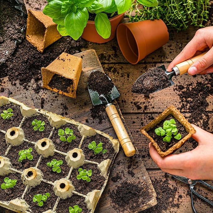 Organic Vegetable Soil Mix 4qt, Indoor Plants Potting Mix for All Potted Vegetable Like Tomatoes Lettuce Bell Peppers, Grow Healthy houseplants Indoors