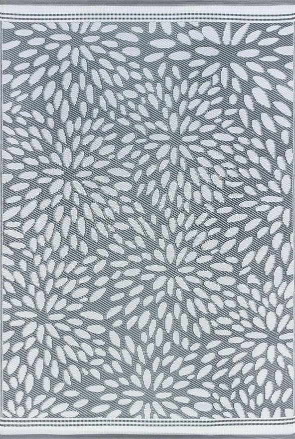 Tayse Nuala Gray Reversible Plastic Straw Indoor Outdoor Rug 6x9 for Patios Garden Picnic Camping Mats Waterproof and Washable