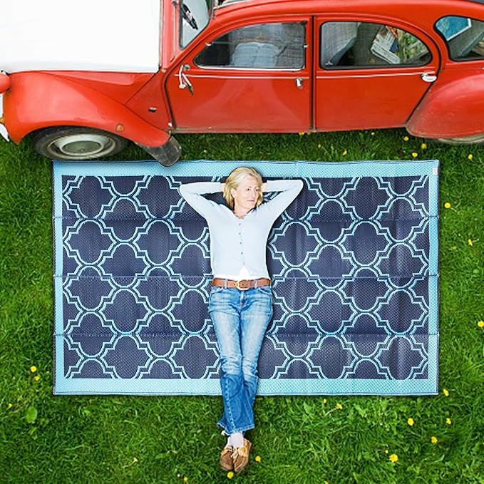 SAND MINE Reversible Mats, Plastic Straw Rug, Modern Area Rug, Large Floor Mat and Rug for Outdoors, RV, Patio, Backyard, Deck, Picnic, Beach, Trailer, Camping (5' x 8', Blue Quatrefoil)