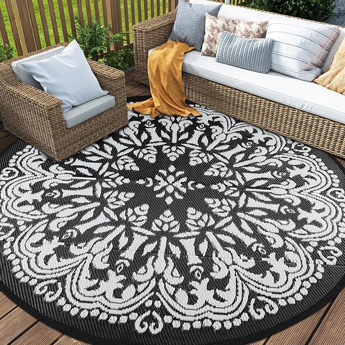 Homcomoda Round Outdoor Patio Rug 8Ft Waterproof Indoor Outdoor Area Rug Black Clearance Reversible Straw Rug for Porch Garden Deck Backyard Balcony