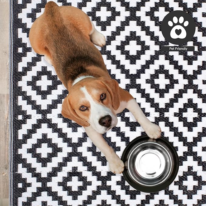FH Home Outdoor Rug - Waterproof, Fade Resistant, Reversible - Premium Recycled Plastic - Geometric - Patio, Porch, Deck, Balcony - Aztec - Black & White Crease Free - 5 x 8 ft