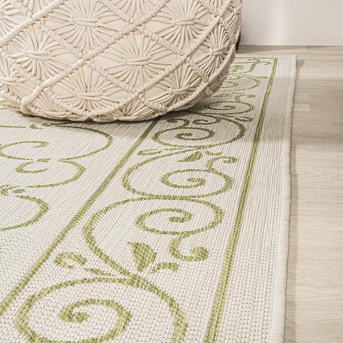 JONATHAN Y Vintage Filigree Indoor Outdoor Area Rug 4X6 Cream/Green, Charleston Textured Weave for Backyard, Patio, Porch, Easy-Cleaning, High Traffic, Pet-Friendly, Non-Shedding (SMB106I-4)